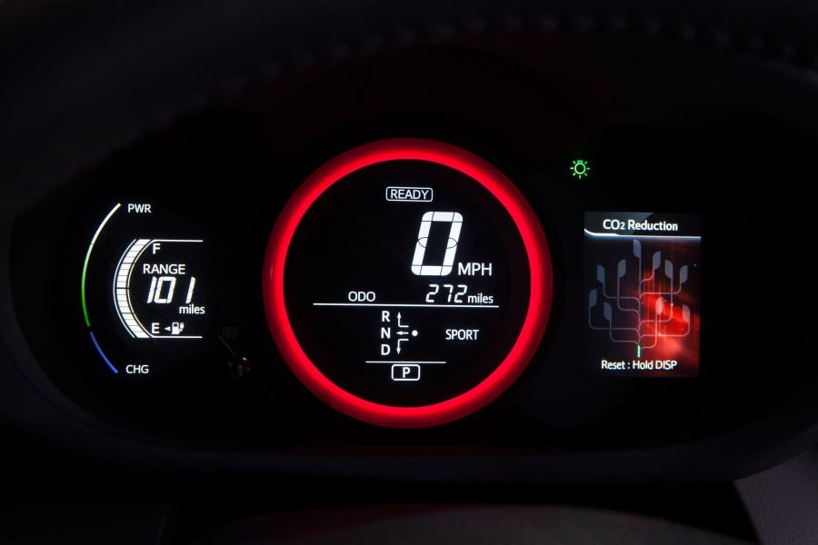  Toyota RAV4 EV 2012 года  (фото 27 из 107)